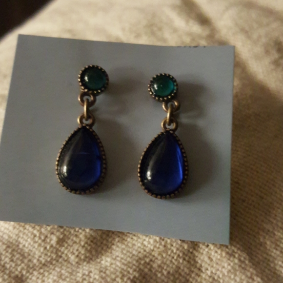 Blue Pear shape gem stone turquise gem earrings - Picture 3 of 3